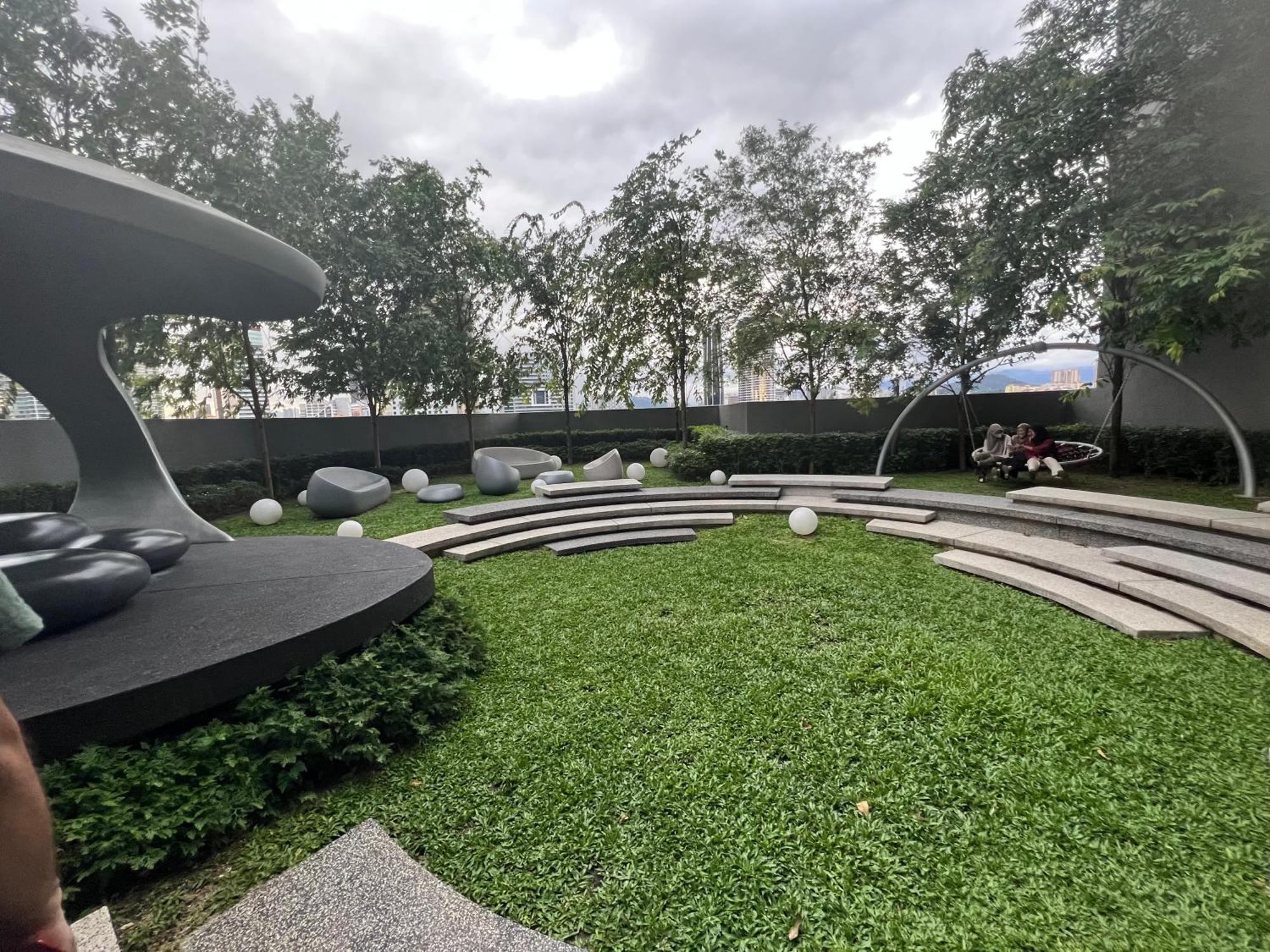 Scarletz Suites Kuala Lumpur By City Center Ngoại thất bức ảnh