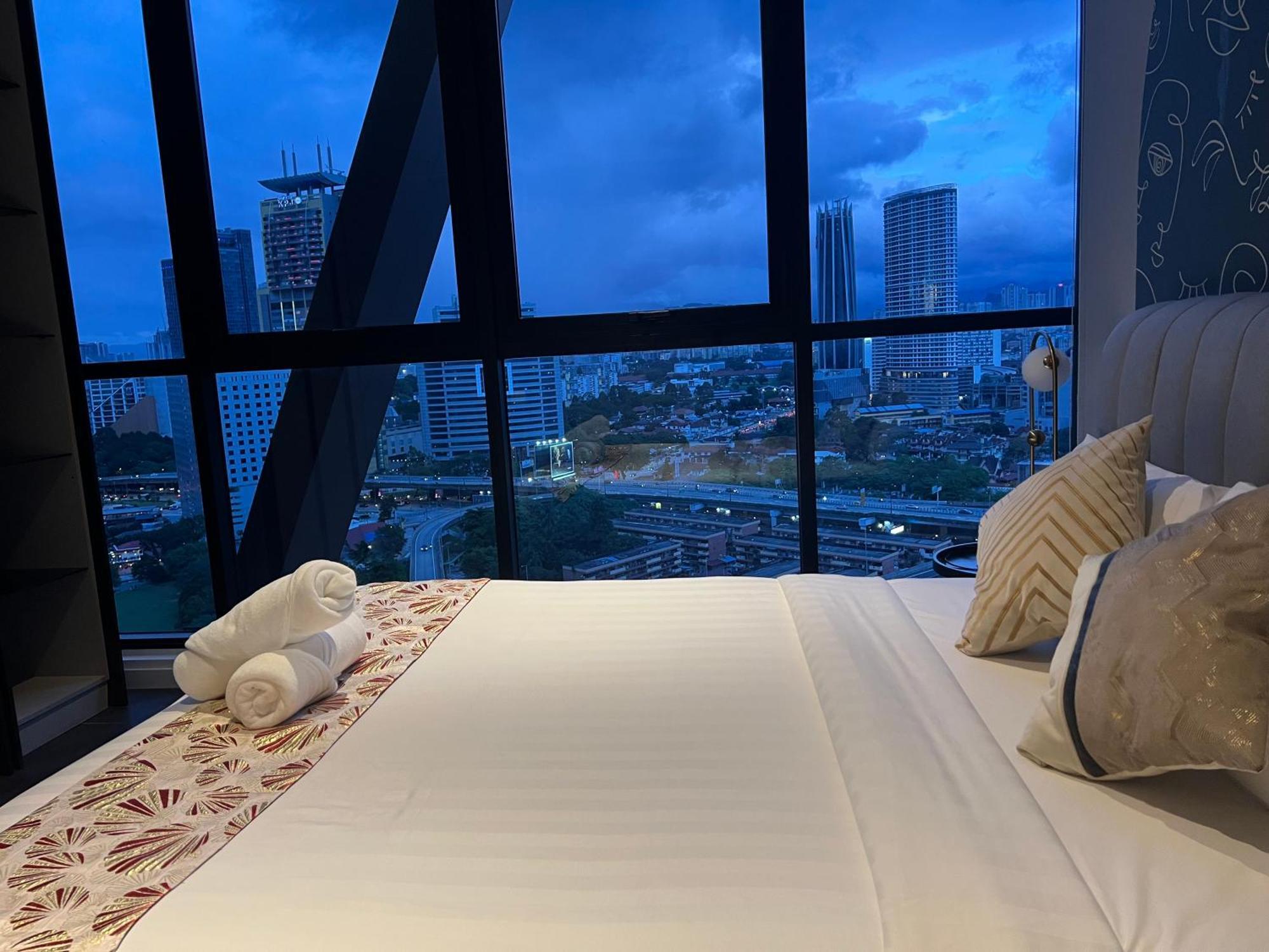 Scarletz Suites Kuala Lumpur By City Center Ngoại thất bức ảnh