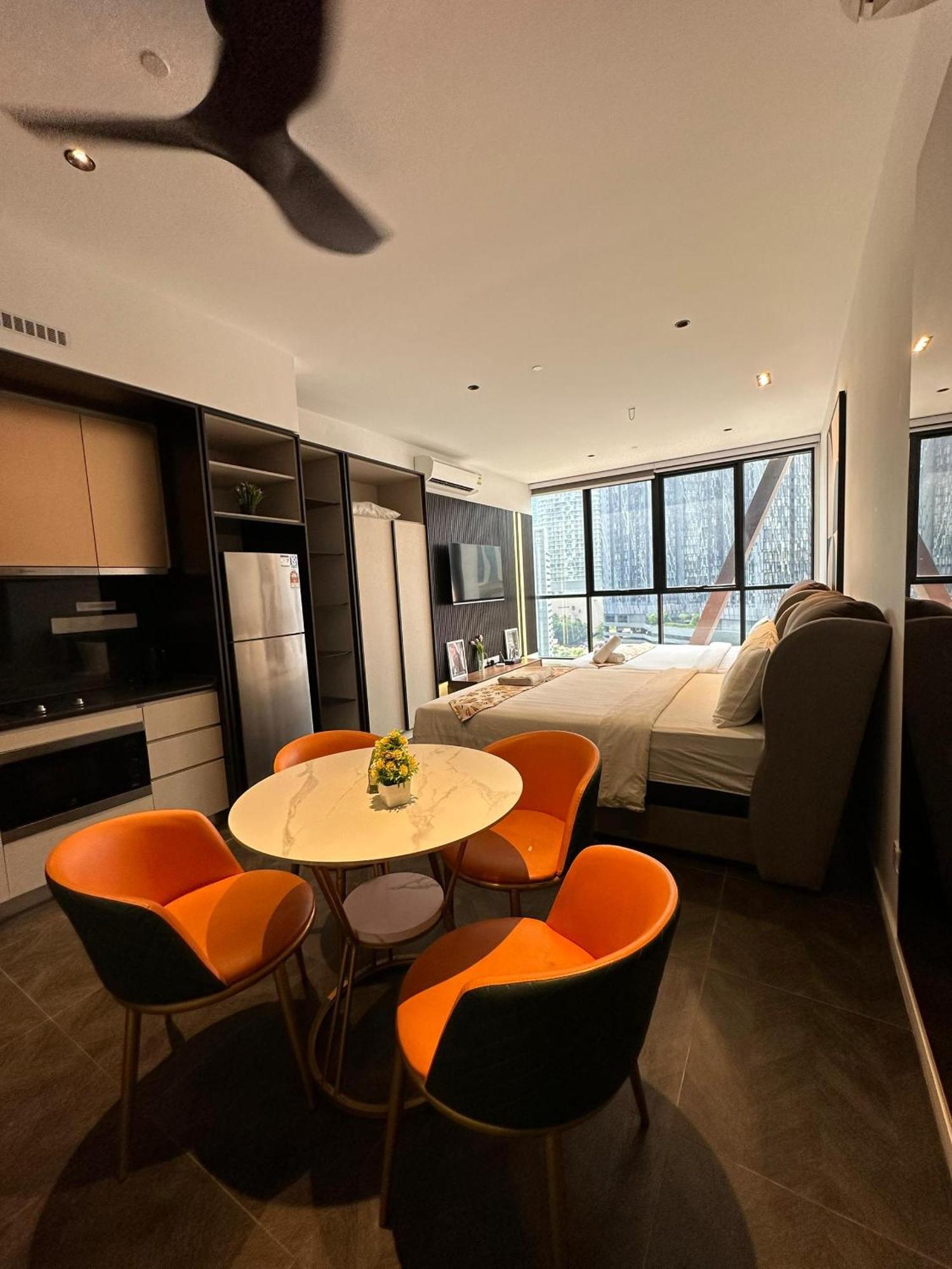 Scarletz Suites Kuala Lumpur By City Center Ngoại thất bức ảnh